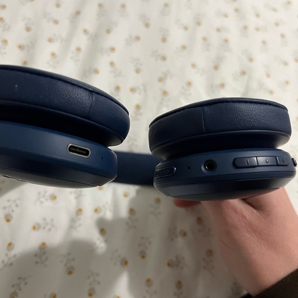 JBL LIVE 460NC WIRELESS HEADPHONES - Picture 5 of 6